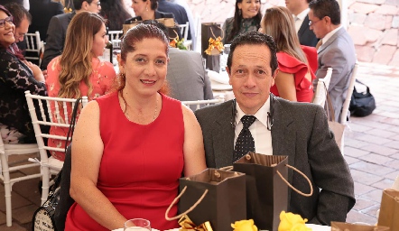  Leticia Guzmán y Alejandro Fuentes.