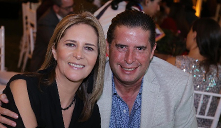  Araceli Amparán y Guillermo Alcocer.