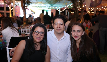  Rosy Gaytán, Alejandro Hidalgo y Ali Ruiz.