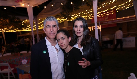  Sergio, Paulina y Silvia Godínez.