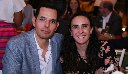 Armando Gutiérrez y Regina Ibáñez.
