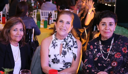  Patricia Nieto, Rebeca de Mancilla y Teresa de Mancilla.