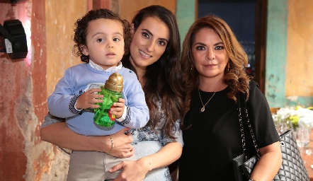  José María, Fernanda Saiz y Maru Díaz Infante.