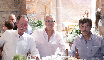  José Luis Olivares, Erick Neumann y Everardo Neumann.