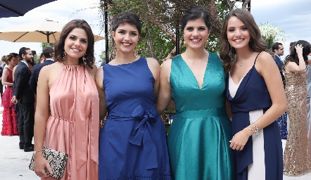  Valeria, Mimí, Alejandra e Ilse Siller.
