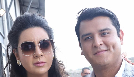  Ana Cristina Pérez y Francisco Loredo.