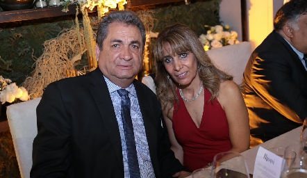  Gerardo y Martha Elena Oliva.