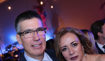  Mauricio y Karina Alcalde.