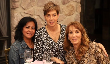  Maru Silos, Ana Hunter y Paty Espinosa.