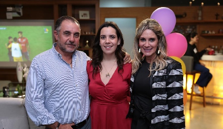  Javier Alcalde, Natalia Rodríguez y Verónica Payán.