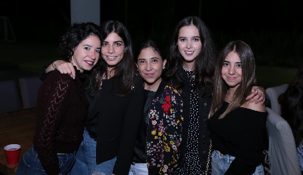  María José Rodríguez, Analu Díaz Infante, Mariana Castillo, Renata Castillo y Estefi Leija.