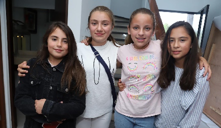  Sofía, Isabela, Melissa y Camila.