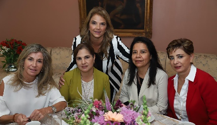  Márgara Herrera, Marigarita de Cabrera, Luz María Márquez, Lourdes Ríos y Samira Mustre.