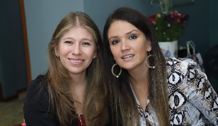  Karina Torres y Luz María Ruiz.