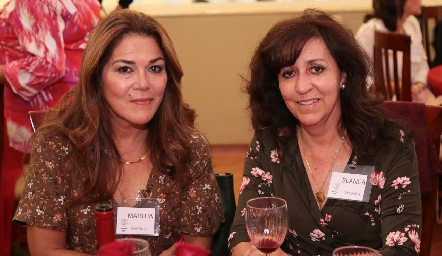  Martha Martínez y Blanca Delgado.