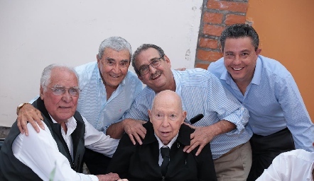  Sergio Godínez, Giba Galván, Memo Borbolla, Virgilio Garza y Garza y Chuy Garza.