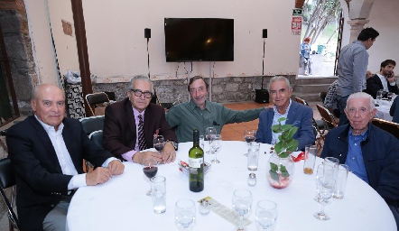  Amadeo Calzada, Daniel de la Llera, Ángel Candia, Antonio Acebo y Manuel Carreras.