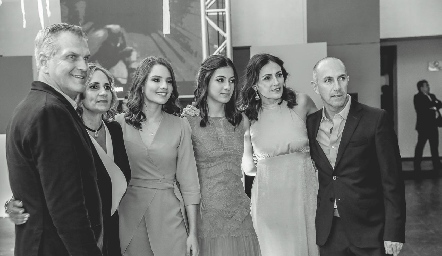  Humberto Siller, Mireya Payán, Ilse, Marina, Claudia Artolózaga y Juan Carlos Nieto.