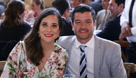  Cecilia Padrón y Carlos Alvarado.