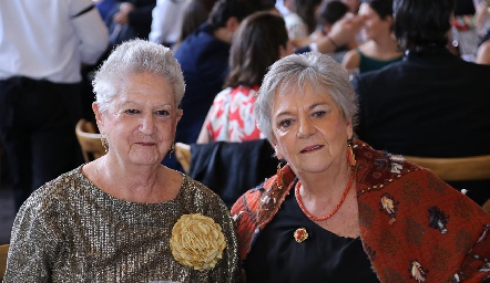 Rosa María y Raquel Bárcena.