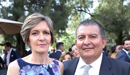  Cecilia Bárcena de Solano y Roberto Solano.