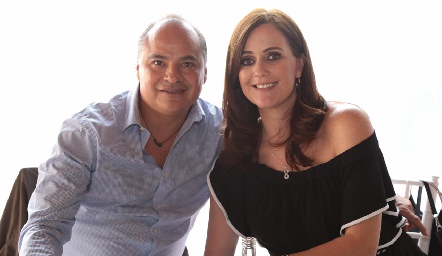  Sergio Rivera y Gabriela Hernández.