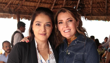 Adriana Calderón y Vero Subirana.