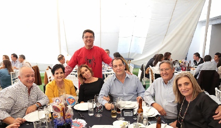 Paco Lavín, Tila García, Toño Gutiérrez, María Elena Ávila, Lalo González, Óscar Orozco y María José Ojeda.
