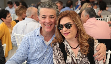  Alejandro Anaya y Mago Lara.