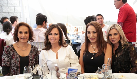 Yogus Gómez, Elsa Tamez, Lorena Herrera y Carla Saucedo.