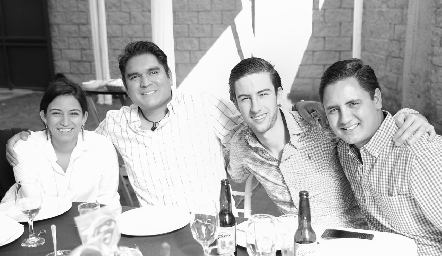  Alejandra Quesada, Óscar Orozco, Memo Robles y Alejandro Villasana.