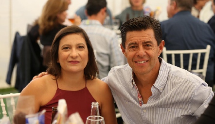  Mary Tere Cadena y Andrés Martínez.