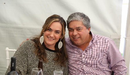  Gaby Bárcena y Gerardo Córdova.