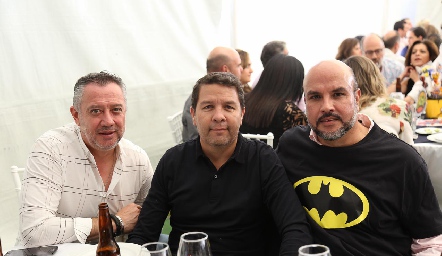 Humberto Berrones, Hugo Olivares y José Manuel Carrillo.