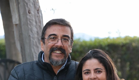  Gerardo Galván y Rocío Ortuño de Galván.