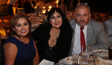  Edna Franco, Verónica López y Luis Díaz.
