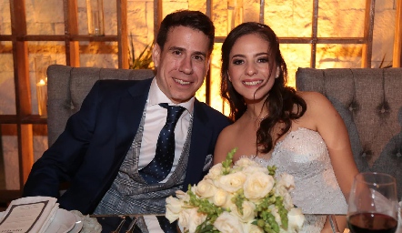  Mario Orgaz y Andrea Schekaibán ya son esposos.