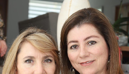  Celina Conde y Cristina Pérez.