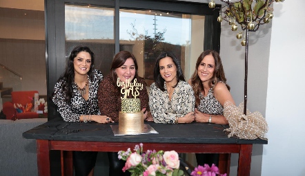  Daniela Gutiérrez, Deyanira Cázares, Anilú Enríquez y Adriana Pedroza.