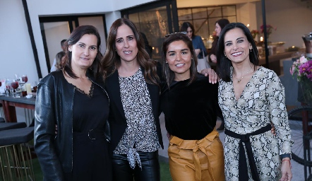 Sandra Morelos, Adriana Pedroza, Lorena Torres y Anilú Enríquez.