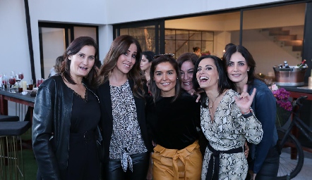 Sandra Morelos, Adriana Pedroza, Lorena Torres, Deyanira Cázares, Anilú Enríquez y Claudia Artolózaga.