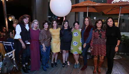  Elia de Padilla, Carla Saucedo, Miriam Bravo, Alejandra Ávila, Andrea Gutiérrez Ávila,  Tita García, Lorena Herrera, Laura Acosta y Elsa Tamez.