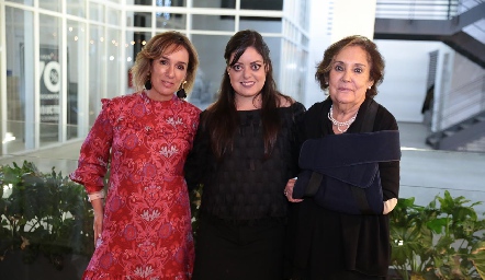  María Elena Ávila, Andrea Gutiérrez y María Elena Ramírez.