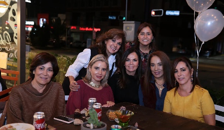  Elia de Padilla, Laura Acosta, Miriam Bravo, Carla Saucedo, Elsa Tamez, Lorena Herrera y Alejandra Ávila.