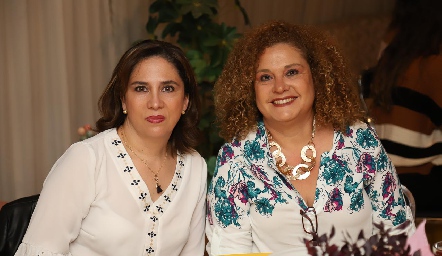  Lili Acuña y Tania Franco.