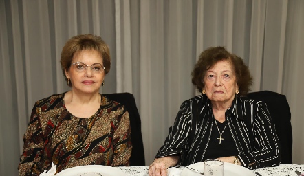  Rosalinda Sarquis y Martha de León.