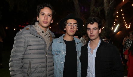Juan Pablo Chevaile, Juan Pablo Bocard y Manolo Martins.