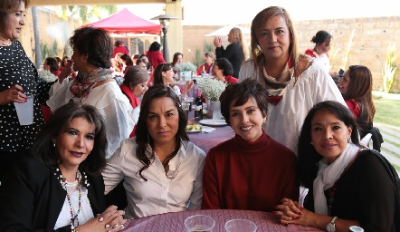  Patricia García, Laura Barbosa, Susana Estrada, Paty González y Tayde Fonseca.