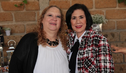  Lucía Campos y Carmenchu Motilla.