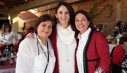  Adriana Guevara, Carolina César y Claudia Quintero.